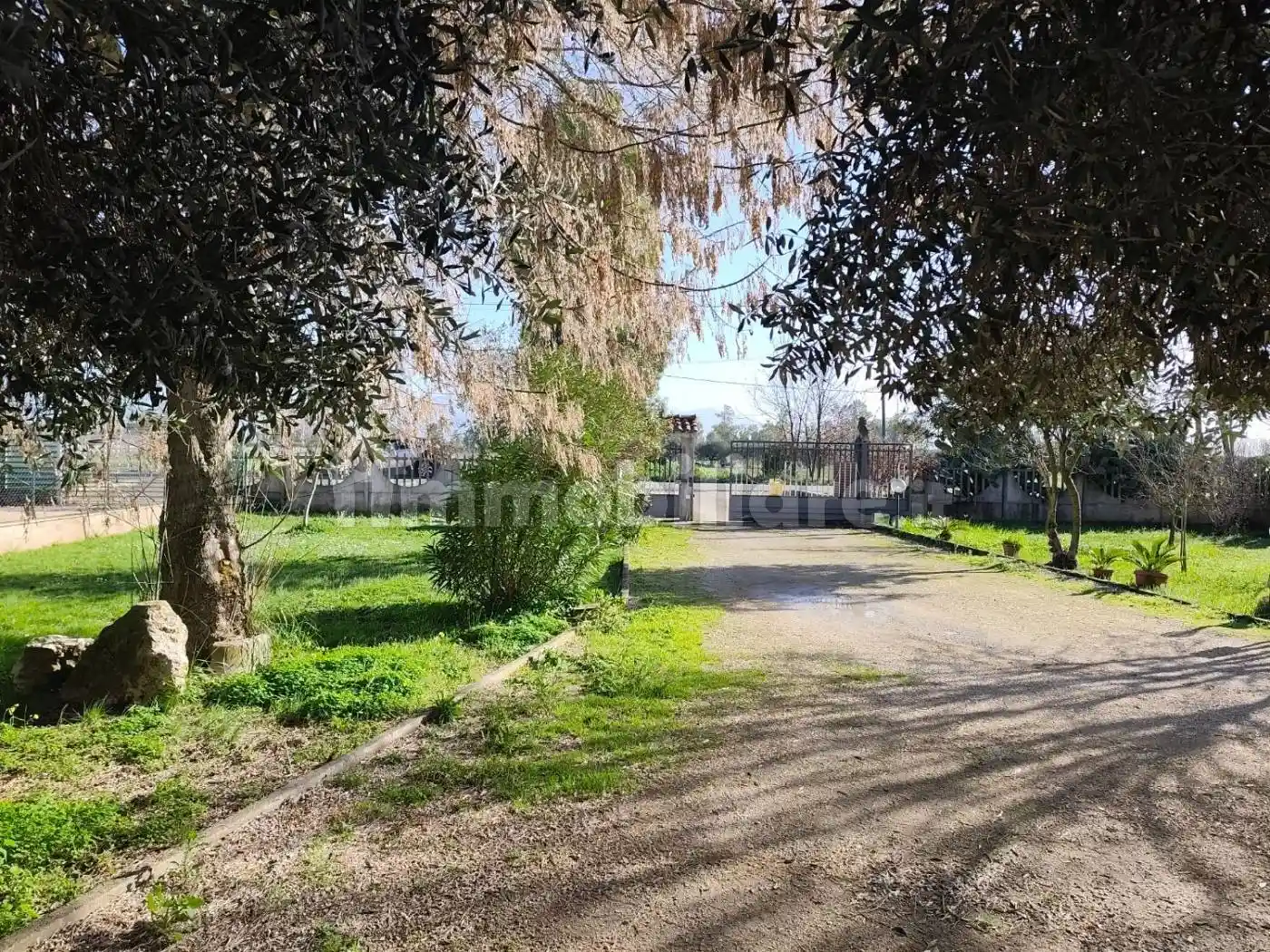 Casa indipendente in vendita a Cisterna di Latina