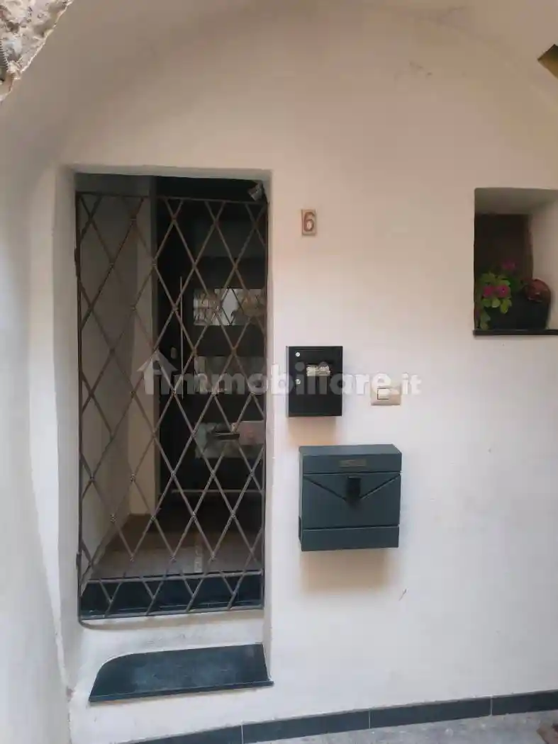 Appartamento in vendita a Dolceacqua