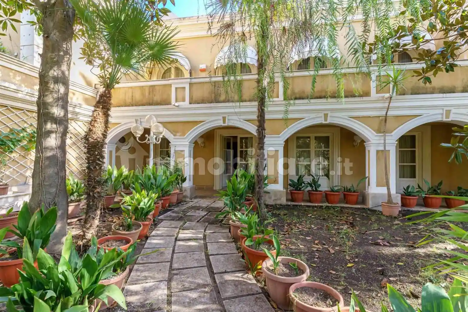 Villa in vendita a Aci Castello