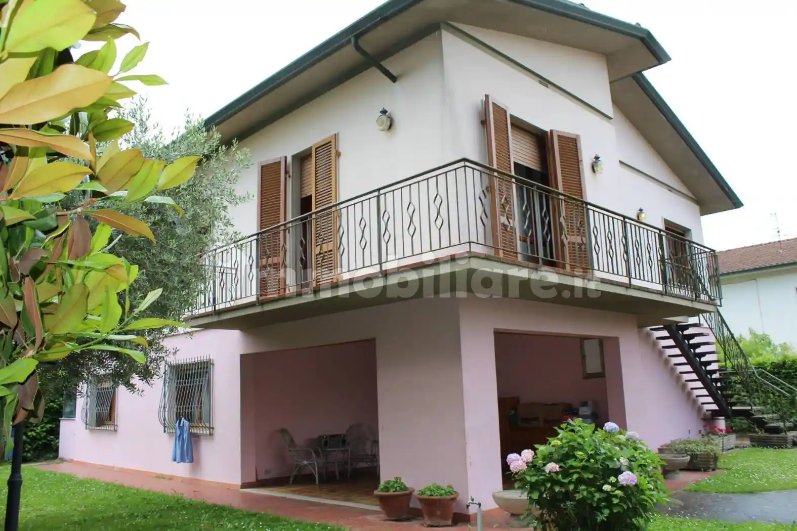 Villa in vendita a Lucca