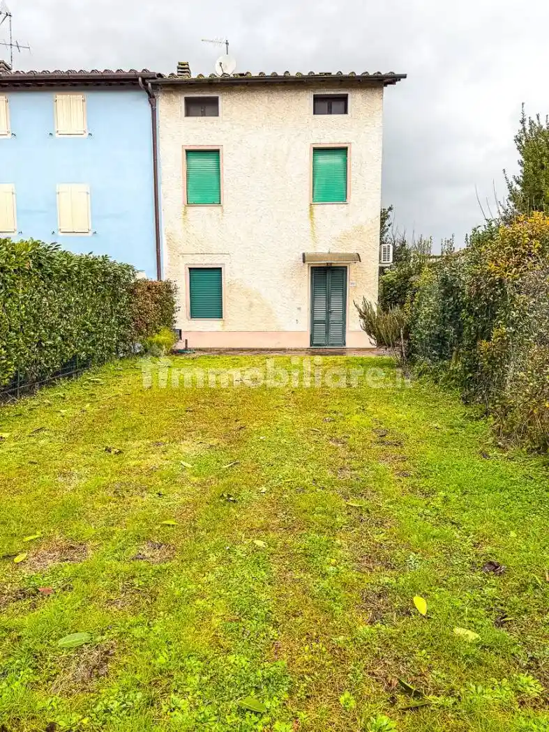 Casa indipendente in vendita a Chiesina Uzzanese