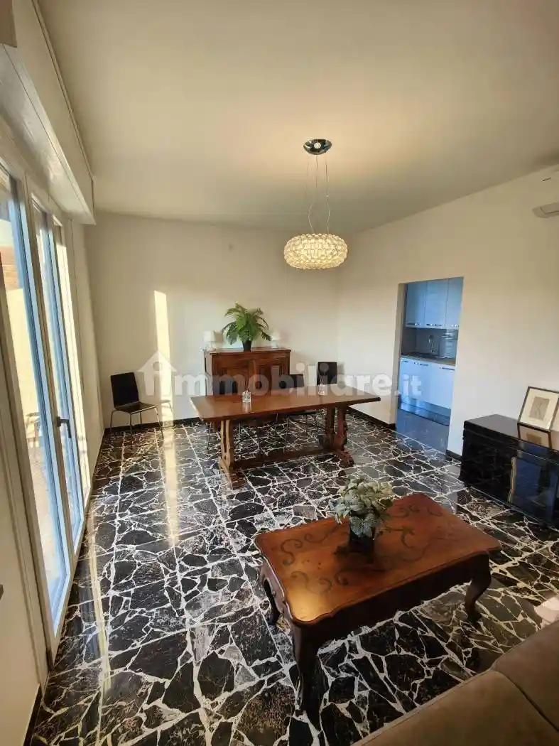 Appartamento in affitto a Modena