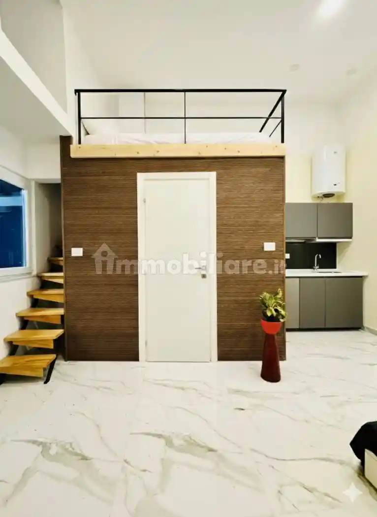 Appartamento in vendita a Napoli