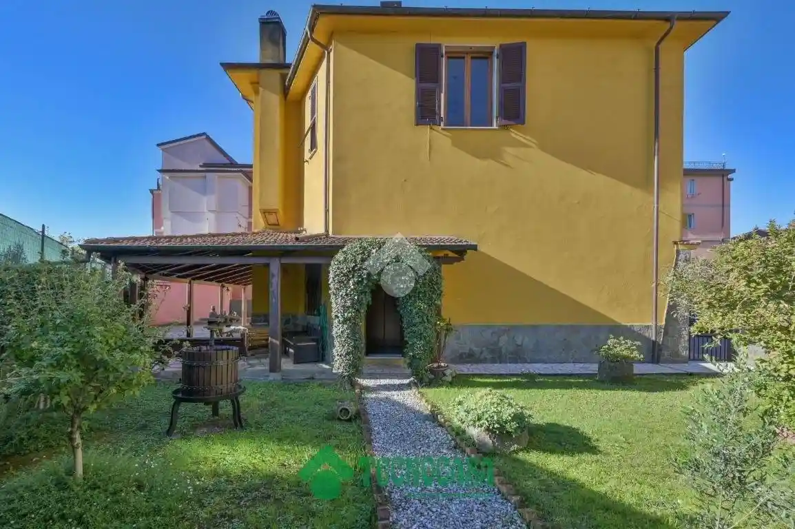 Casa indipendente in vendita a Bolano