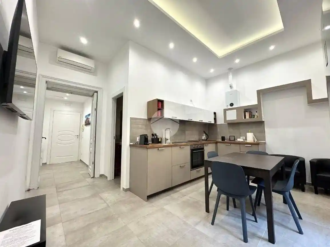 Appartamento in vendita a Napoli