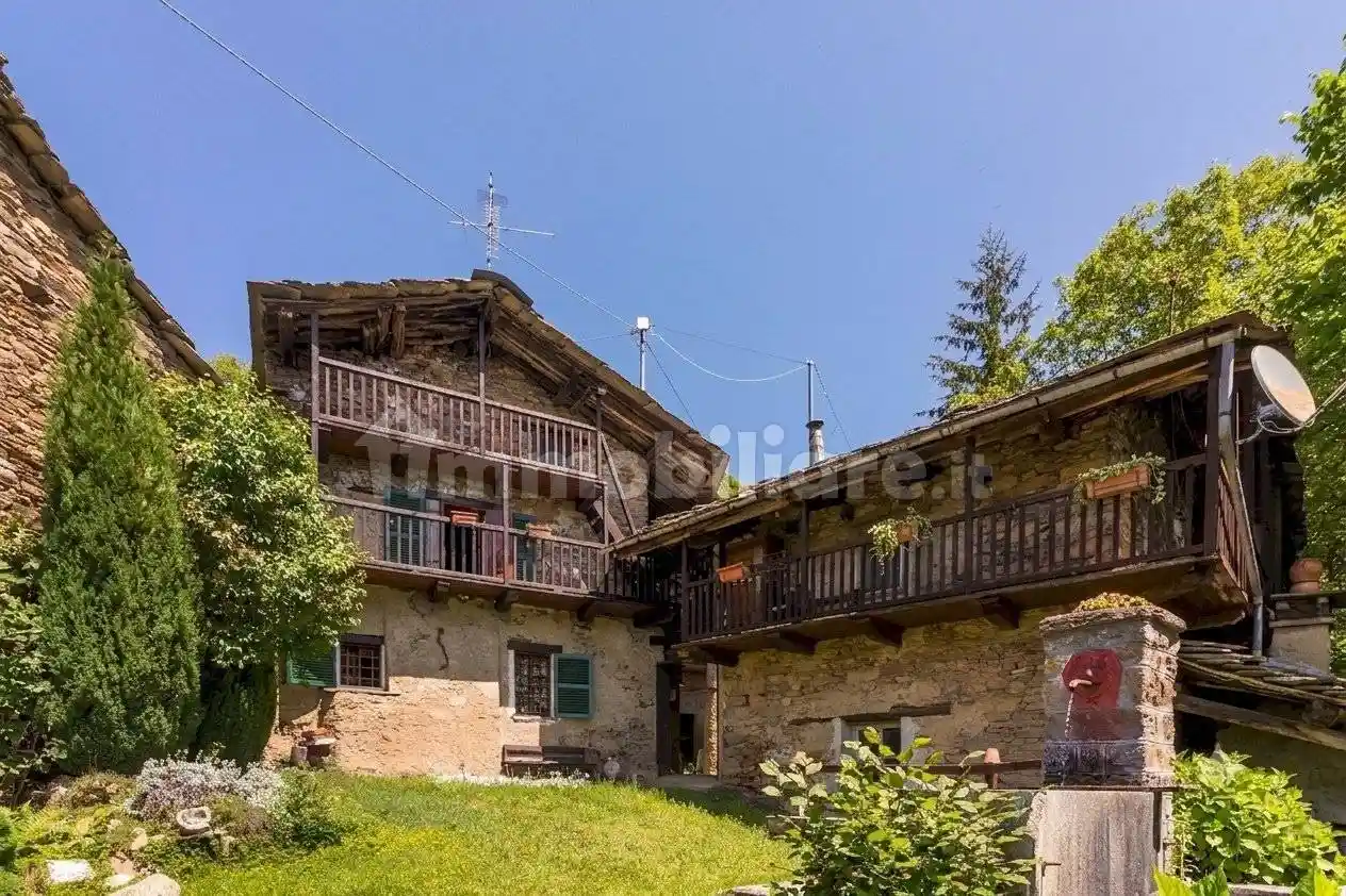Rustico - Casale in vendita a Isasca