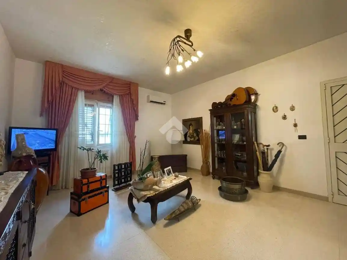 Casa indipendente in vendita a Lizzanello