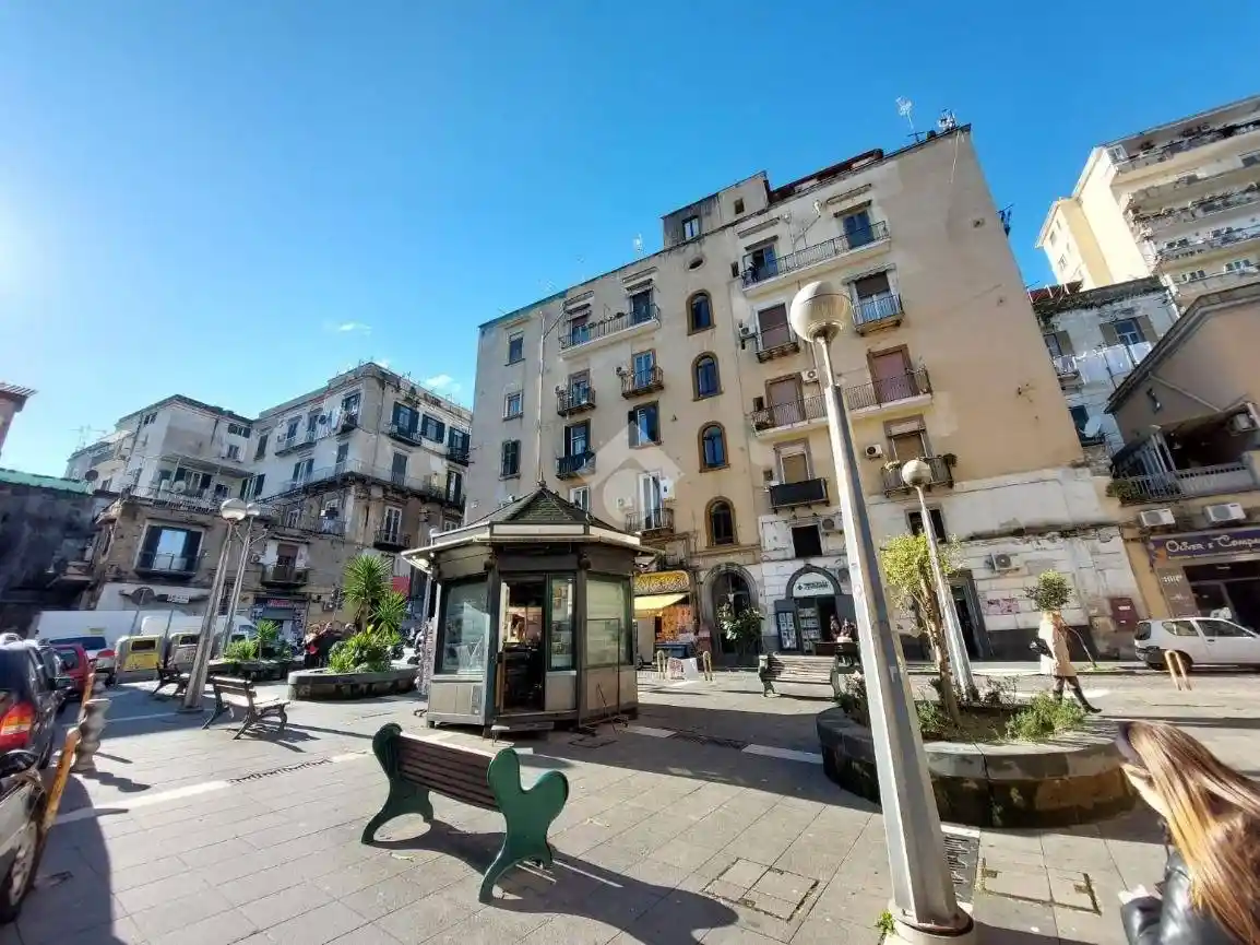 Appartamento in vendita a Napoli