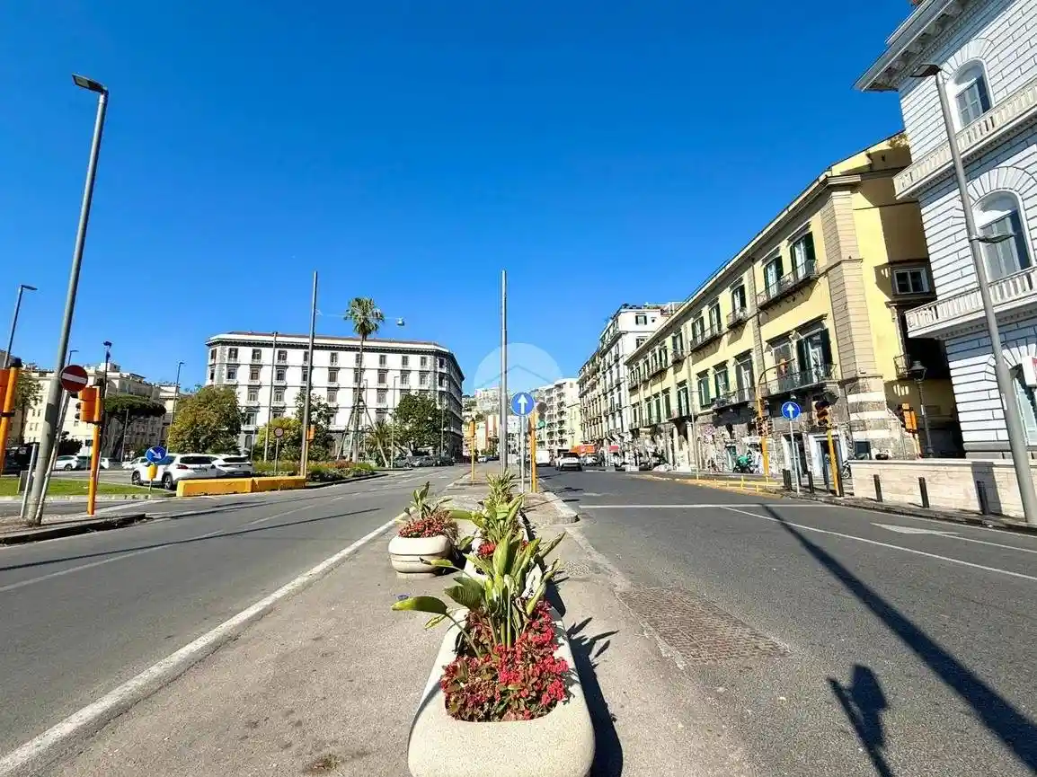 Appartamento in vendita a Napoli