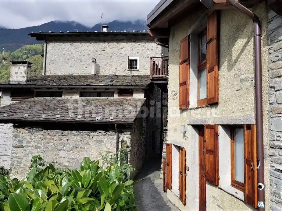 Rustico - Casale in affitto a Chiesa in Valmalenco