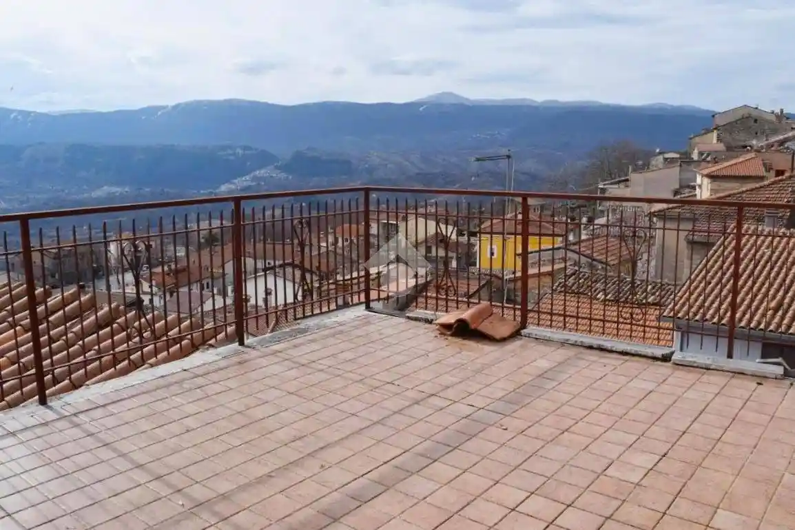 Casa indipendente in vendita a Tagliacozzo