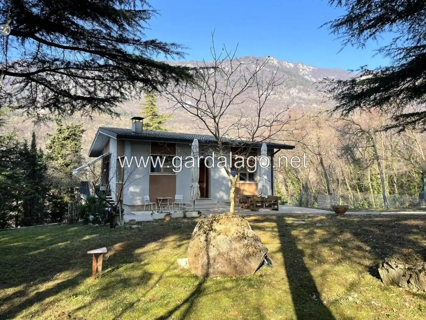 Villa in vendita a Caprino Veronese