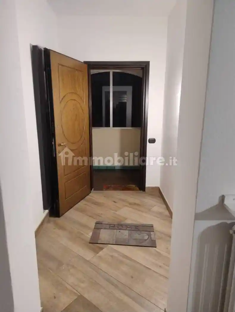 Appartamento in affitto a Leggiuno