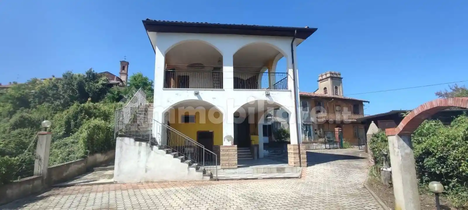 Villa in vendita a Camino