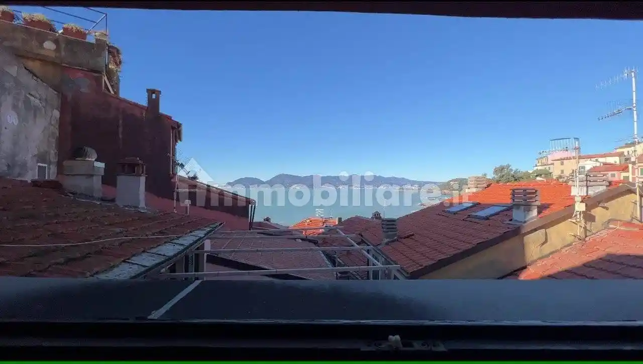 Appartamento in vendita a Lerici