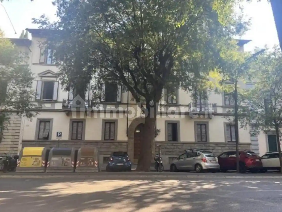 Appartamento in vendita a Firenze