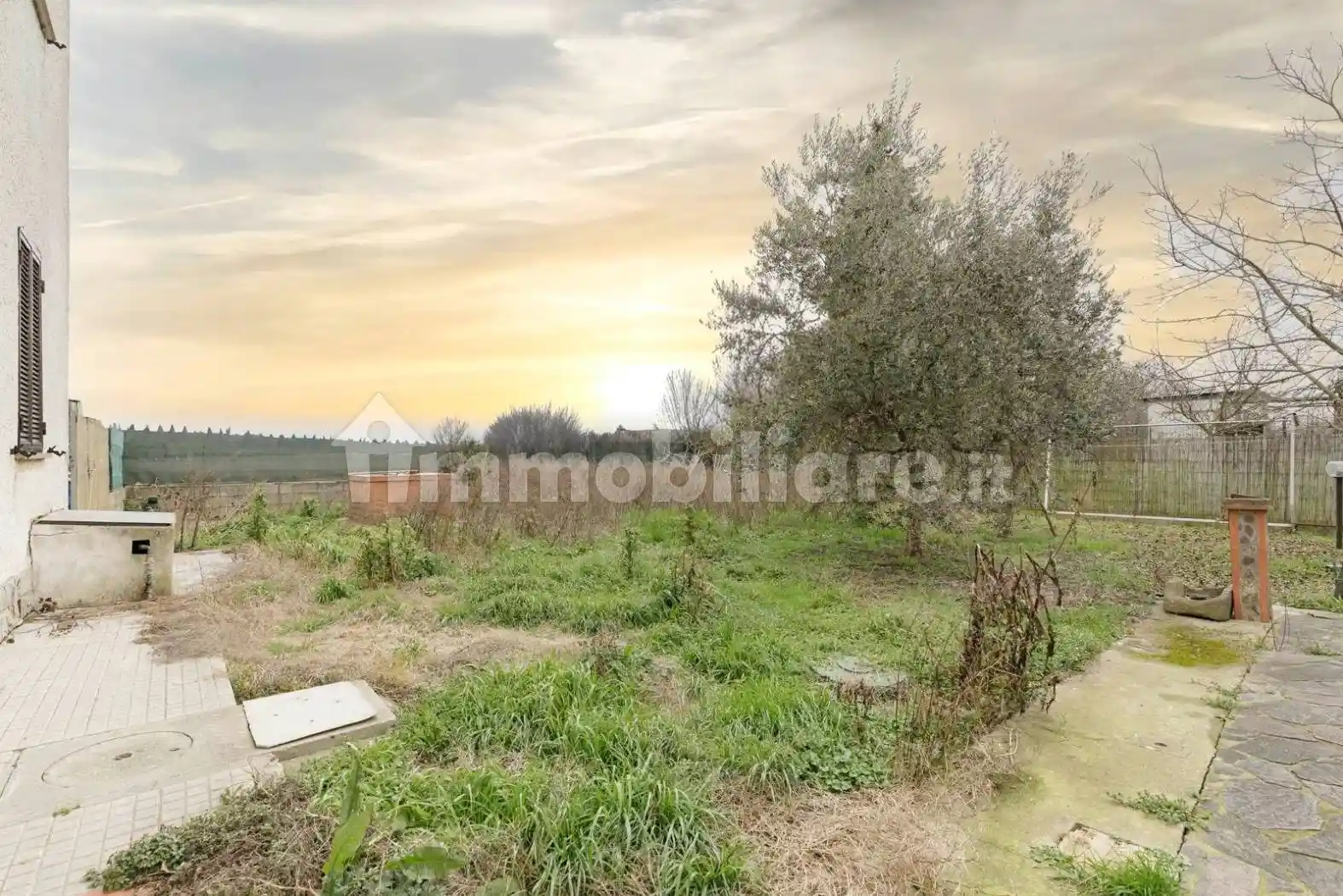 Casa indipendente in vendita a Campi Bisenzio