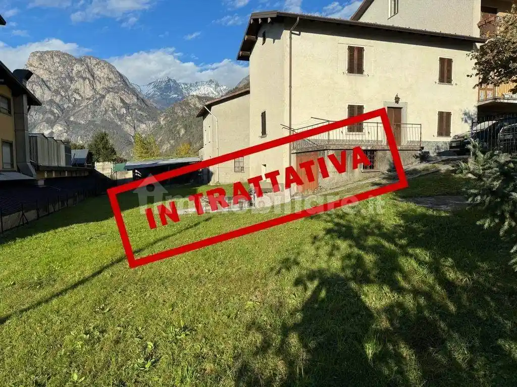 Casa indipendente in vendita a Verceia