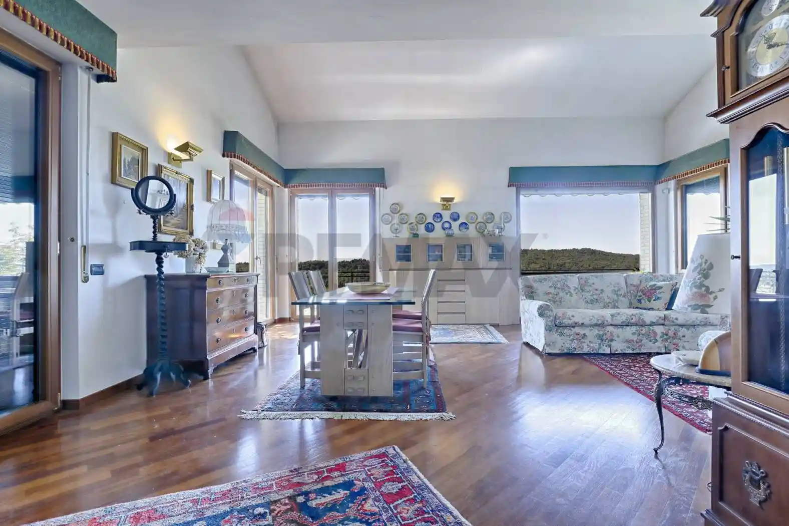 Villa in vendita a Montorfano