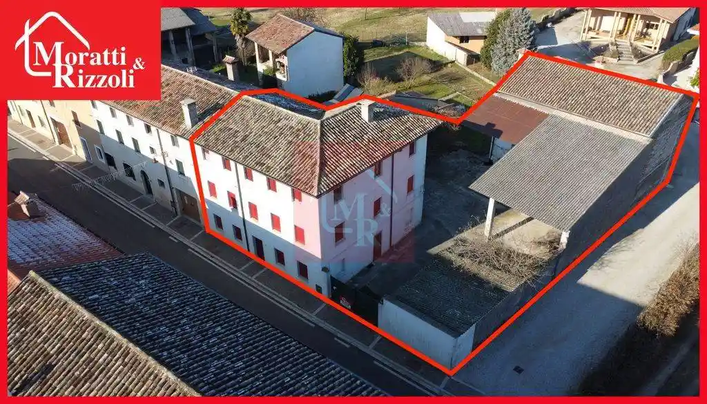 Villetta a schiera in vendita a Santa Maria la Longa