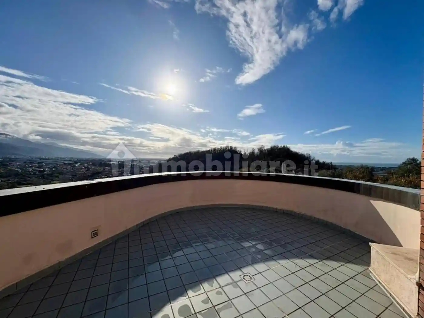 Villa in vendita a Massa