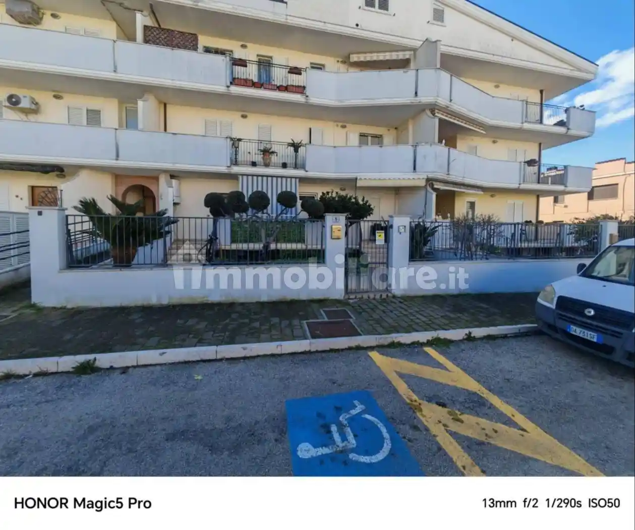 Appartamento in vendita a Pineto