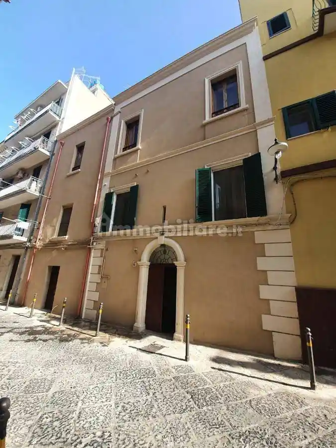 Appartamento in affitto a Brindisi