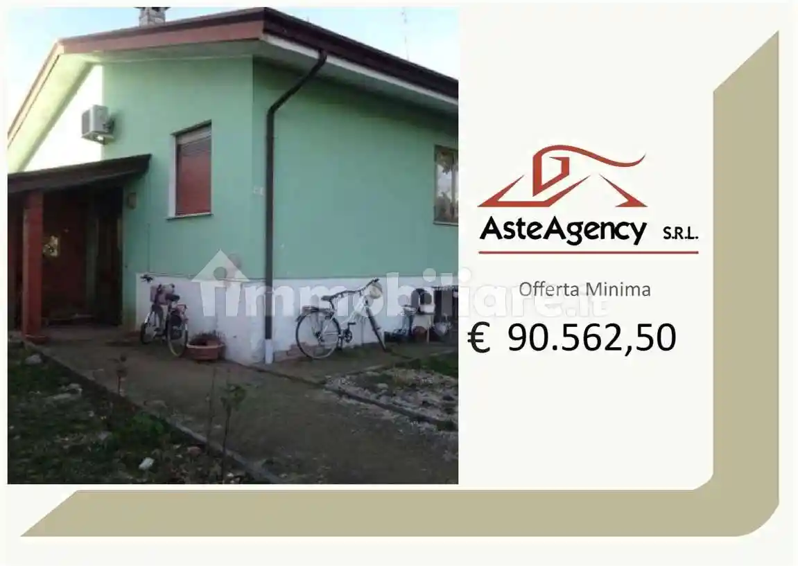 Casa indipendente in vendita a Roveredo in Piano