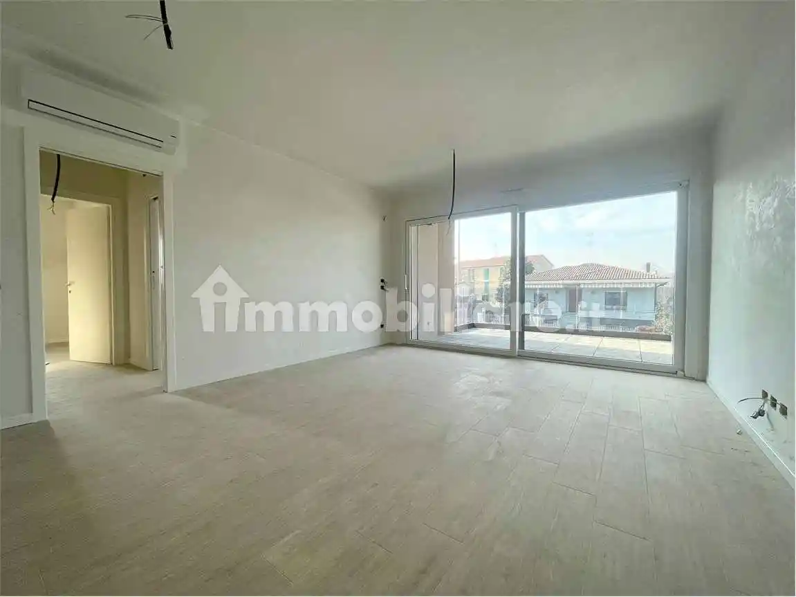 Appartamento in vendita a Lomazzo