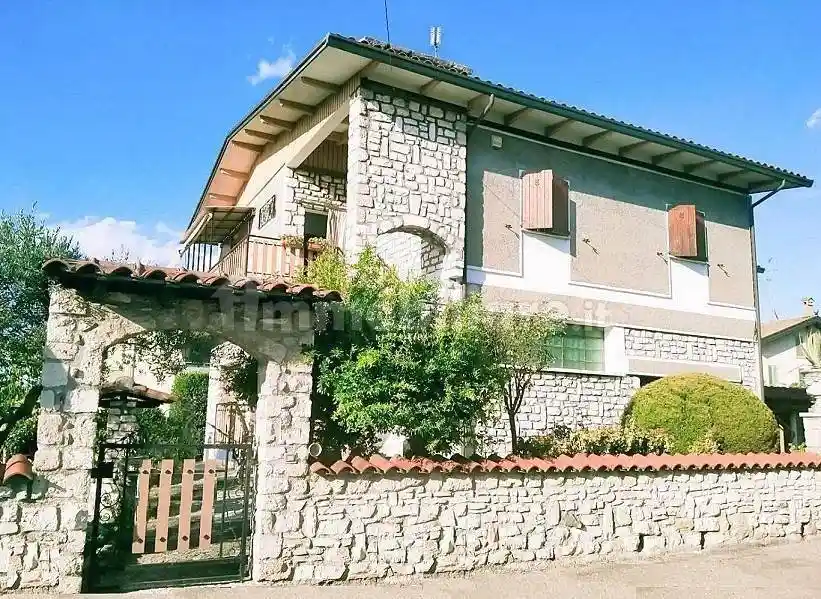 Casa indipendente in vendita a Sant'Agata sul Santerno