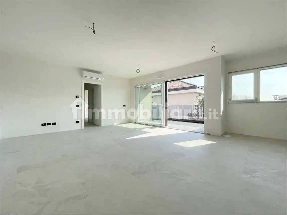 Appartamento in vendita a Lomazzo