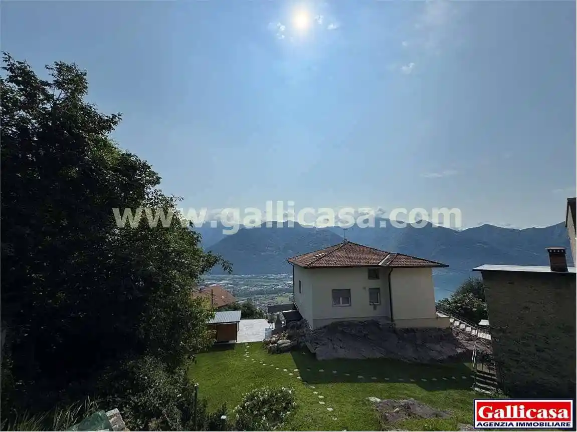 Rustico - Casale in vendita a Costa Volpino