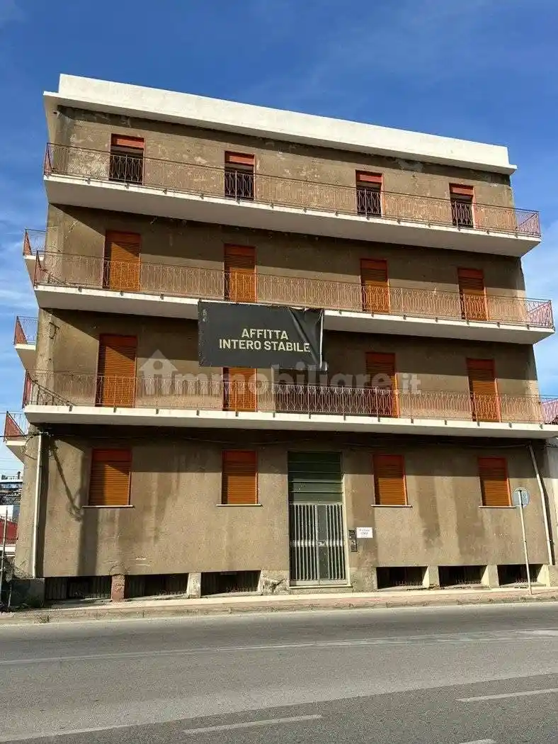 Palazzo - Edificio in affitto a San Filippo del Mela