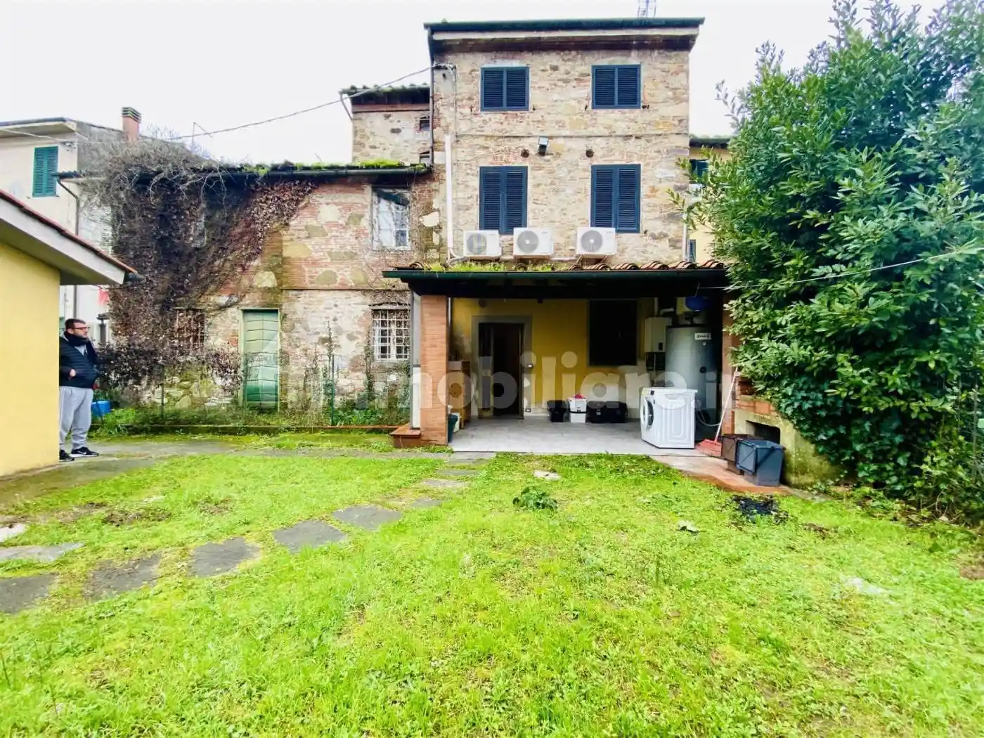 Casa indipendente in vendita a Lucca