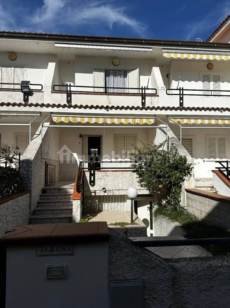 Villetta a schiera in vendita a Tortora