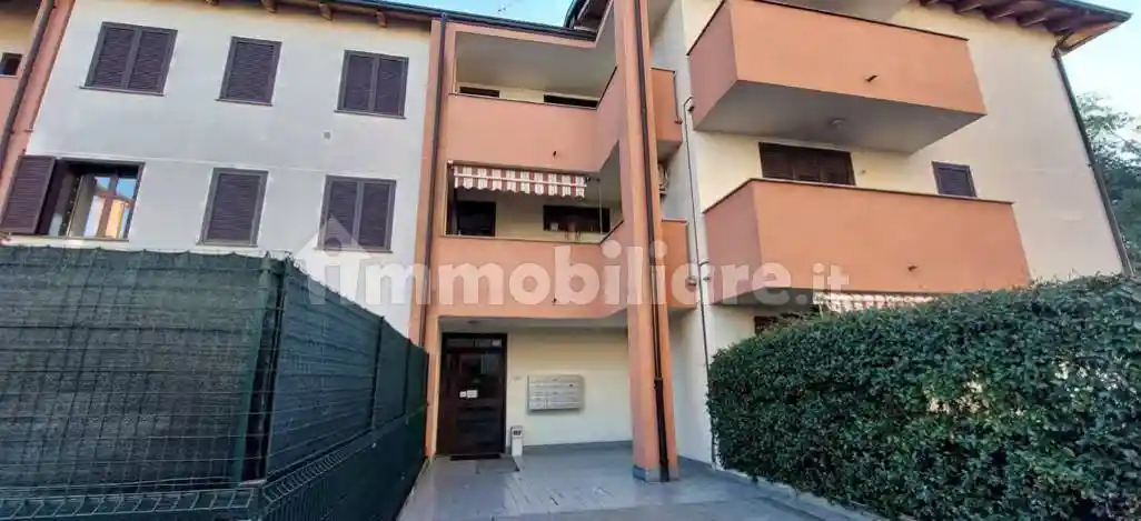 Appartamento in vendita a Casirate d'Adda