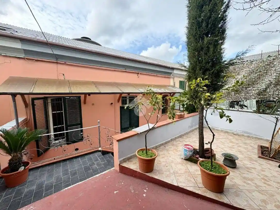 Appartamento in vendita a Genova