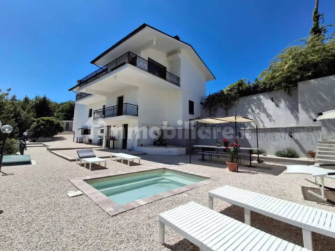 Villa in vendita a Zagarolo