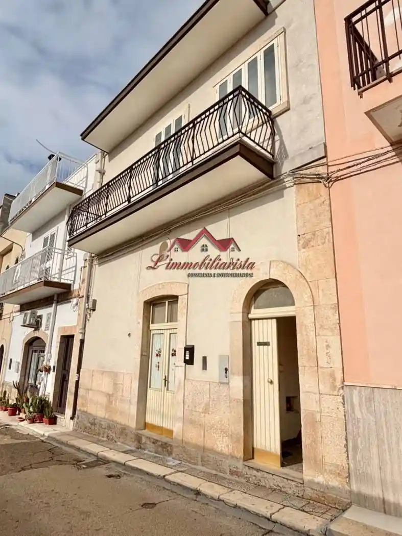 Appartamento in vendita a Turi