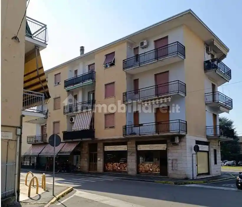 Appartamento in vendita a Limbiate