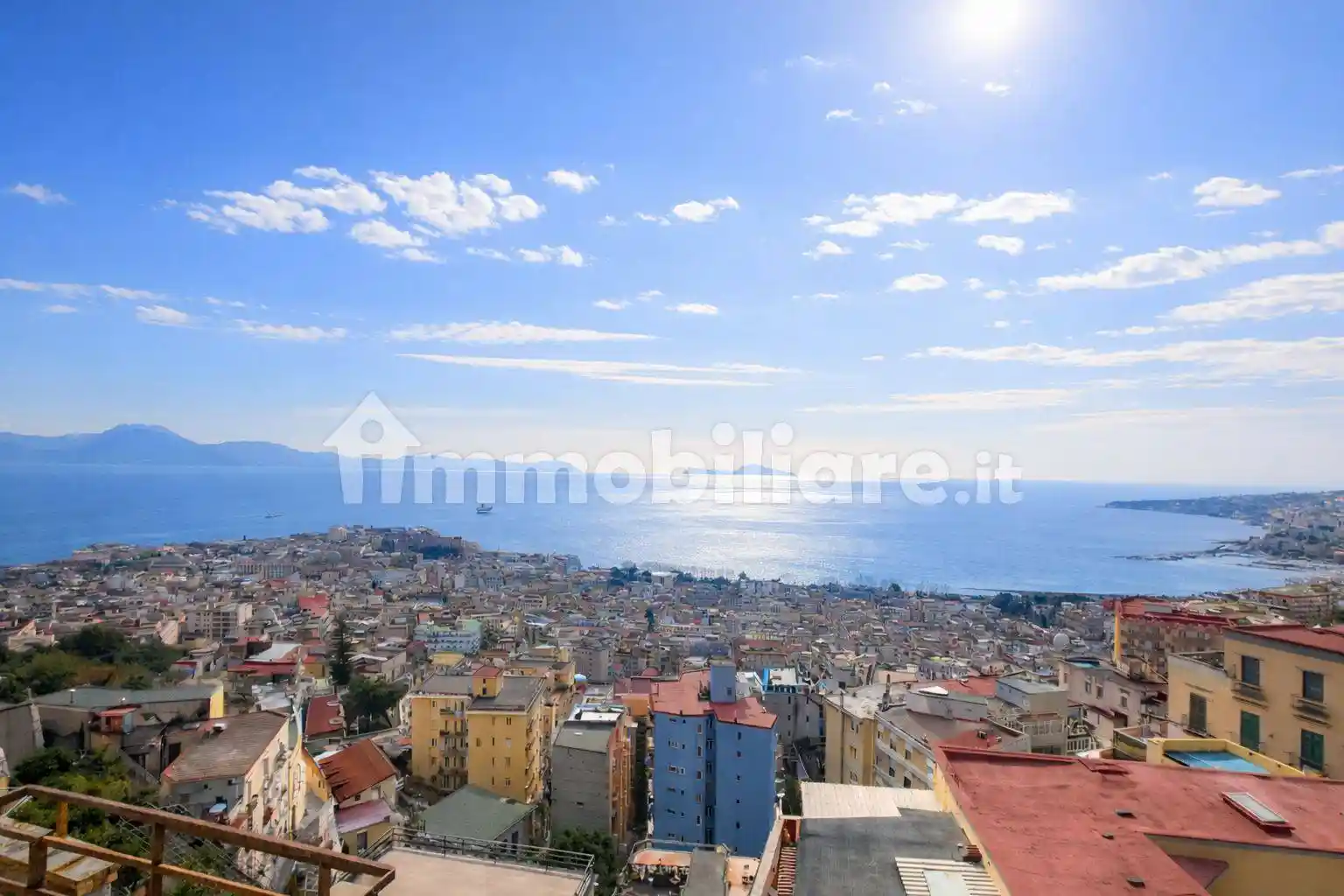 Appartamento in vendita a Napoli