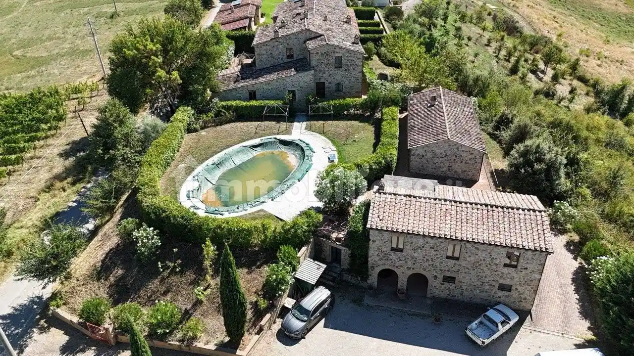 Rustico - Casale in vendita a Montalcino