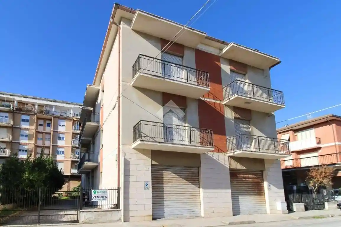 Palazzo - Edificio in vendita a Sant'Elpidio a Mare