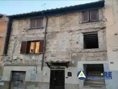 Appartamento in vendita a Sutri