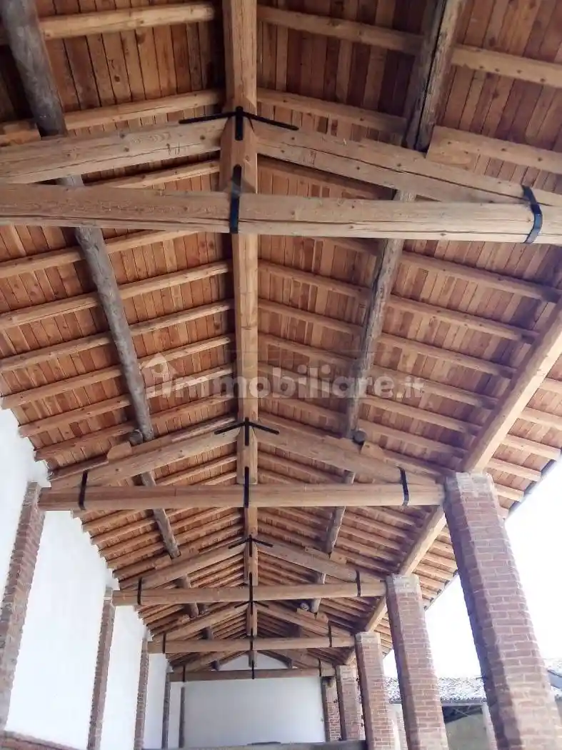 Rustico - Casale in vendita a Gadesco-Pieve Delmona