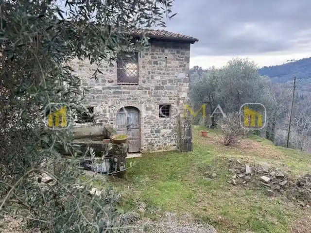 Rustico - Casale in vendita a Pescaglia