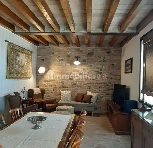 Villa in vendita a Fontevivo