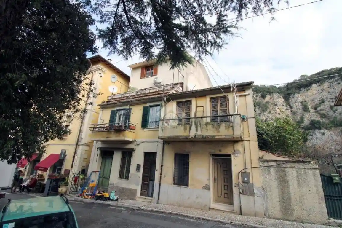 Appartamento in vendita a Poggio Catino