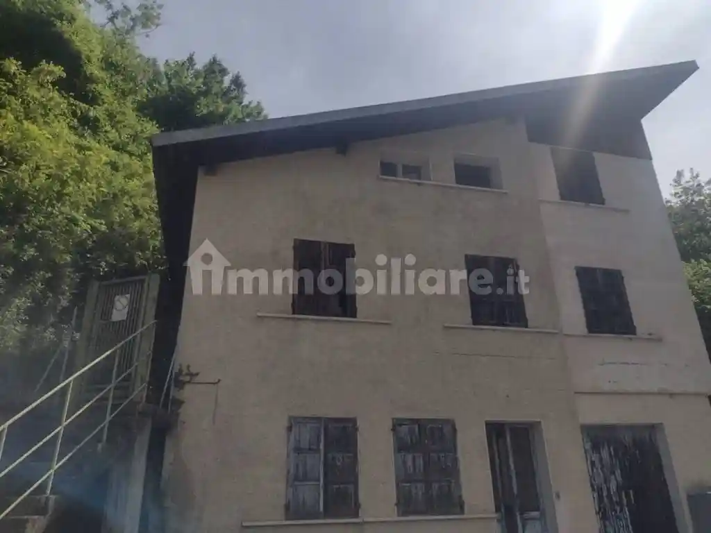 Palazzo - Edificio in vendita a Feltre