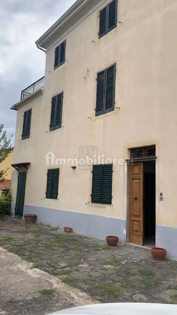 Casa indipendente in vendita a Lucca